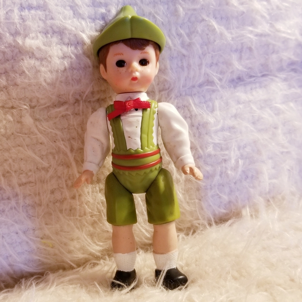 2010 Hansel Doll Madame Alexander McDonald's Collectible